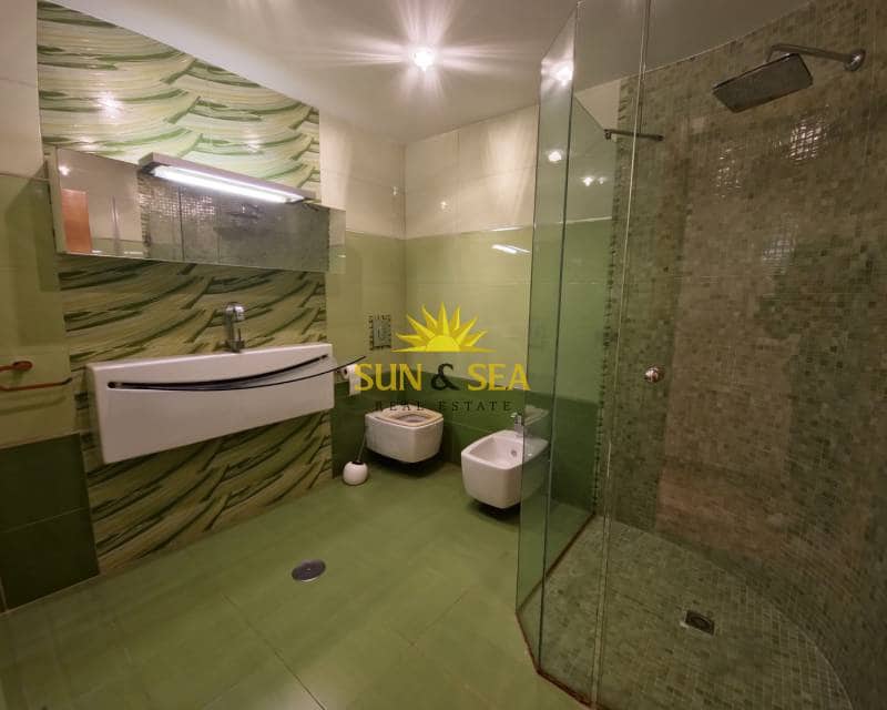 3 camera da letto Appartamento da affittare in Torrevieja - 1.200 € (Rif: 8002959)