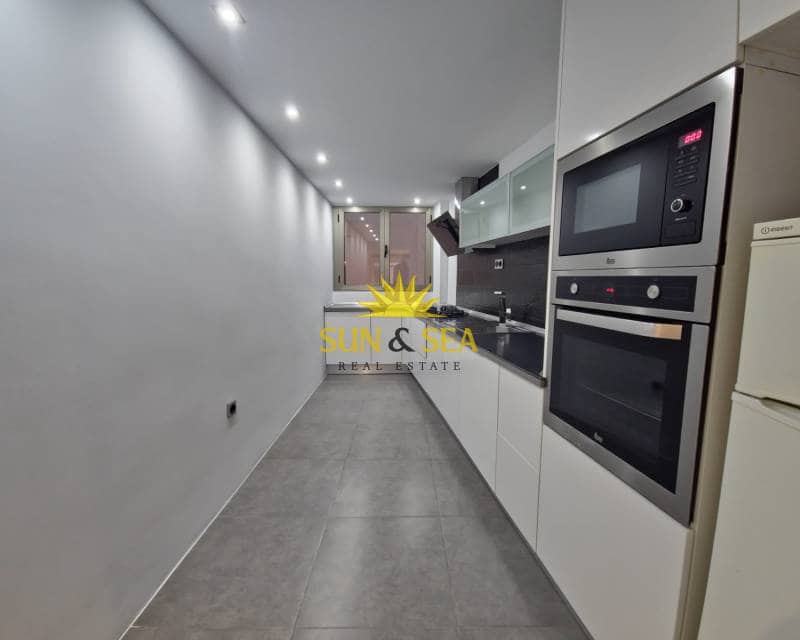 3 camera da letto Appartamento da affittare in Torrevieja - 1.200 € (Rif: 8002959)
