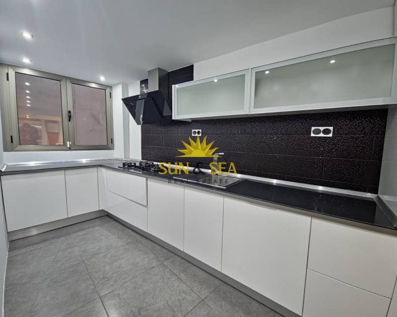 3 camera da letto Appartamento da affittare in Torrevieja - 1.200 € (Rif: 8002959)