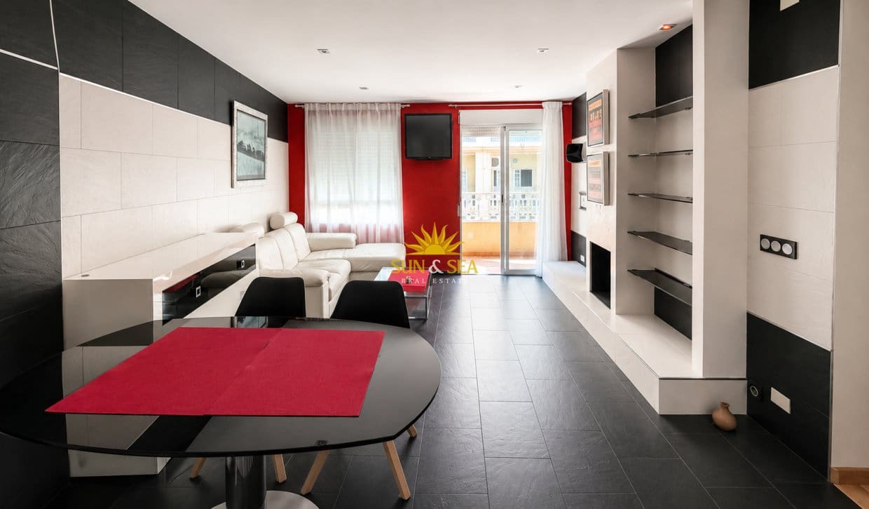 3 bedroom Apartment for rent in Torrevieja - € 1,200 (Ref: 8002959)