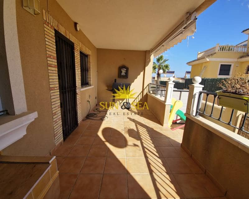 2 sypialnia Dom do wynajęcia w La Florida z basenem - 850 € (Ref: 8010365)