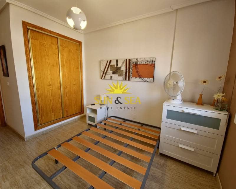 2 sypialnia Dom do wynajęcia w La Florida z basenem - 850 € (Ref: 8010365)