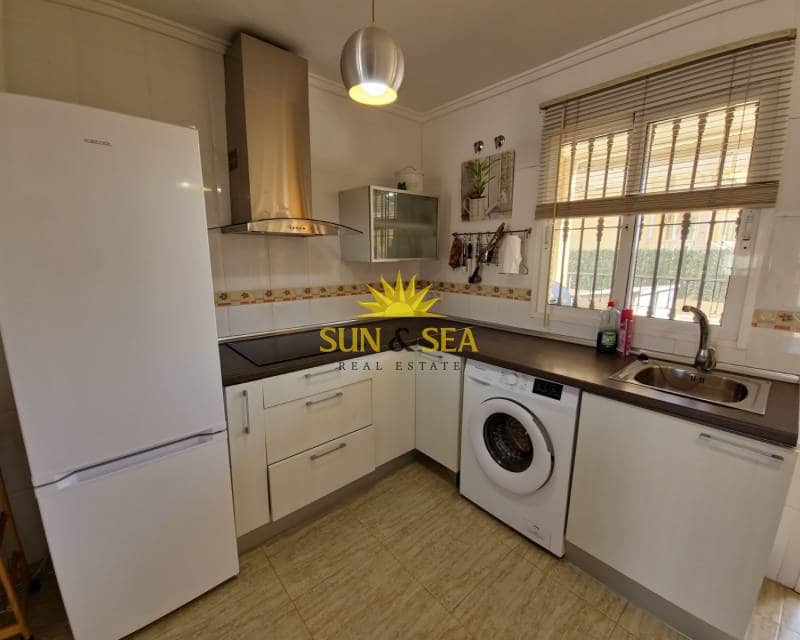 2 sypialnia Dom do wynajęcia w La Florida z basenem - 850 € (Ref: 8010365)