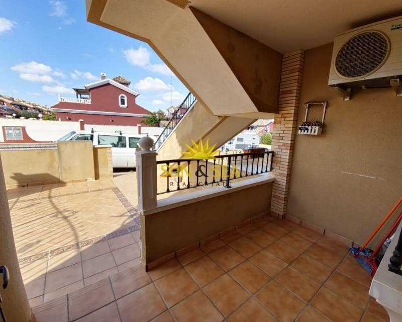 2 sypialnia Dom do wynajęcia w La Florida z basenem - 850 € (Ref: 8010365)