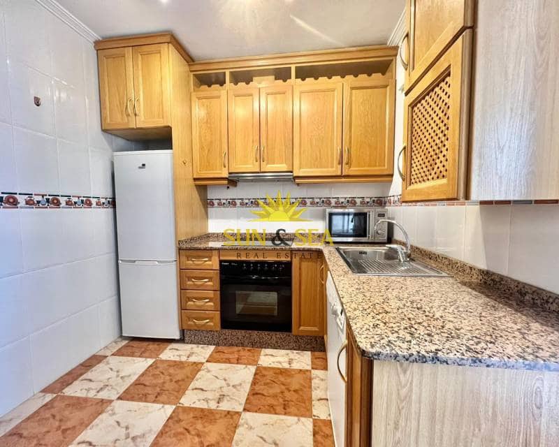 2 soveværelse Byhus til leje i Orihuela Costa med swimmingpool - € 900 (Ref: 8019195)