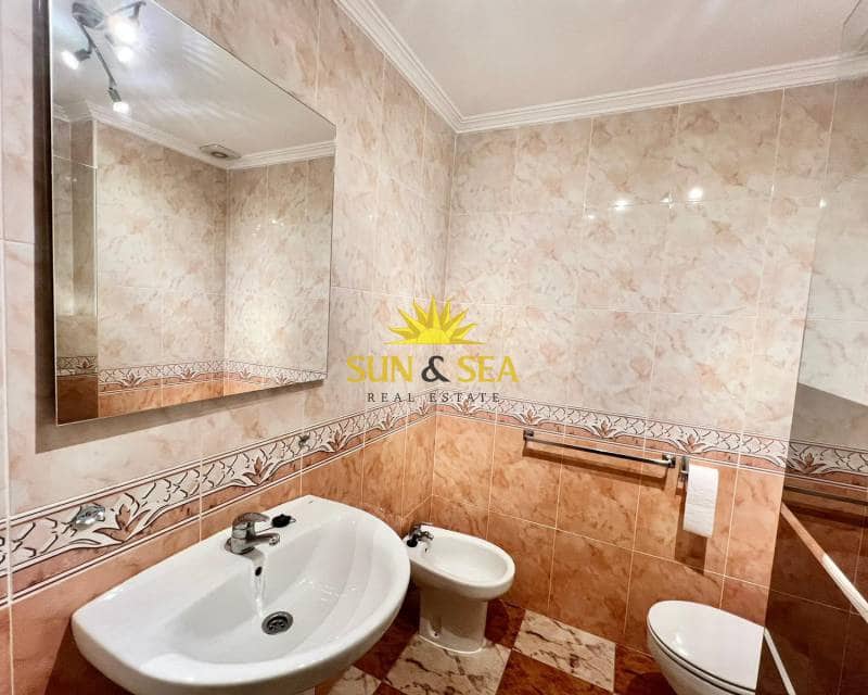 2 soveværelse Byhus til leje i Orihuela Costa med swimmingpool - € 900 (Ref: 8019195)