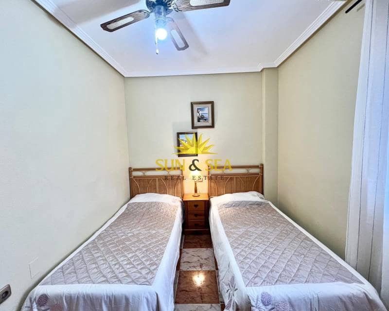 2 soveværelse Byhus til leje i Orihuela Costa med swimmingpool - € 900 (Ref: 8019195)