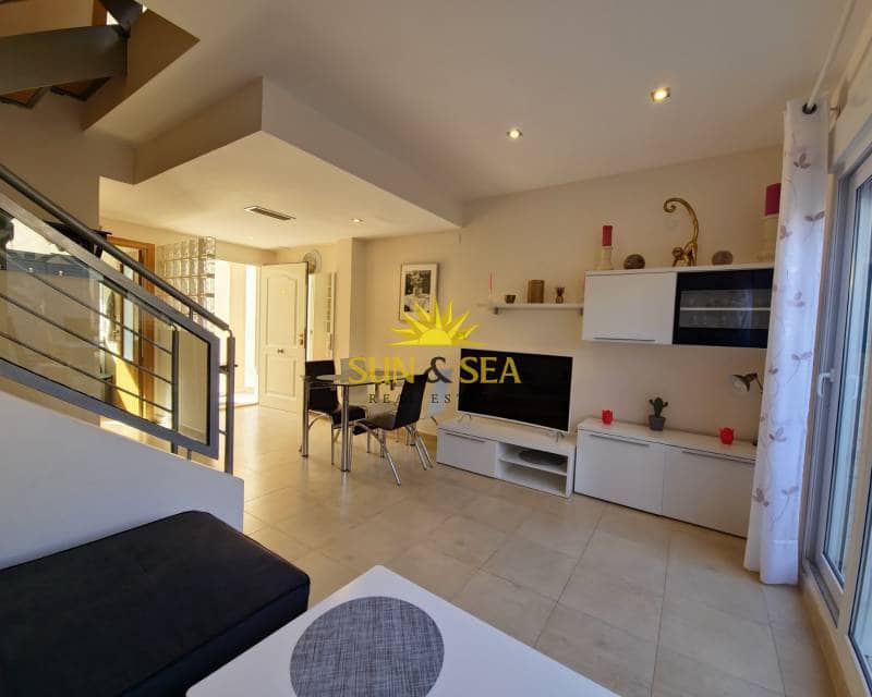 Villa/Maison de 2 chambres de location de vacances à Torrevieja avec piscine - 1 100 € (Ref: 8044262)