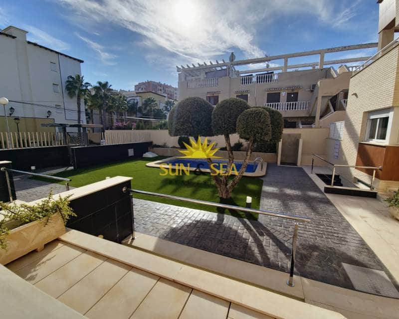 Villa/Maison de 2 chambres de location de vacances à Torrevieja avec piscine - 1 100 € (Ref: 8044262)