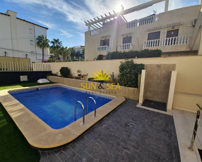 Villa/Maison de 2 chambres de location de vacances à Torrevieja avec piscine - 1 100 € (Ref: 8044262)