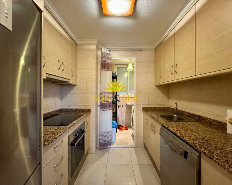 Ático de 3 habitaciones en Guardamar del Segura en alquiler con piscina garaje - 700 € (Ref: 8046605)