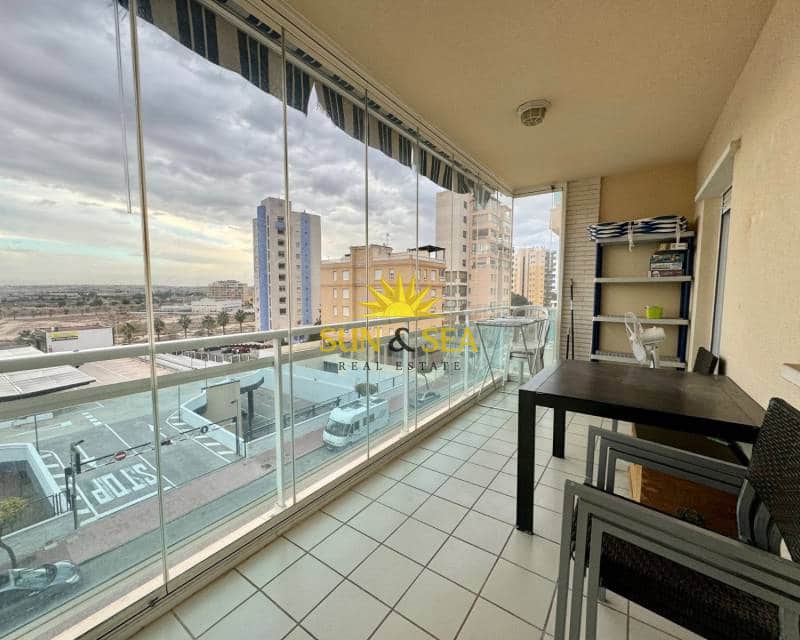 Ático de 3 habitaciones en Guardamar del Segura en alquiler con piscina garaje - 700 € (Ref: 8046605)