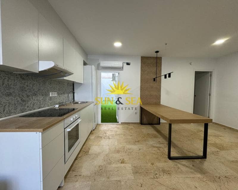 3 bedroom Townhouse for sale in Torrevieja - € 179,990 (Ref: 8086571)