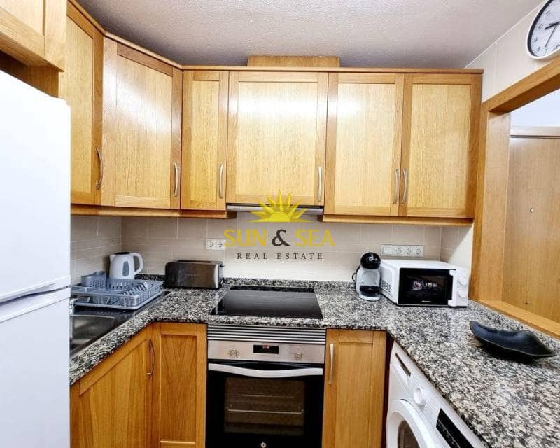 Apartamento de 2 habitaciones en Torrevieja en alquiler - 900 € (Ref: 8147724)