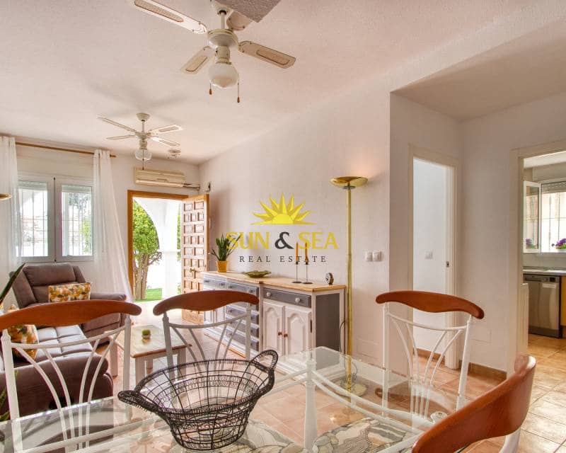 3 soveværelse Villa til leje i Villamartin med swimmingpool garage - € 1.100 (Ref: 8160871)