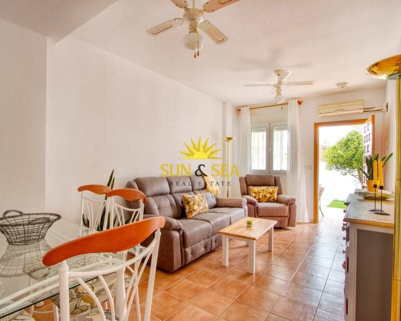 3 soveværelse Villa til leje i Villamartin med swimmingpool garage - € 1.100 (Ref: 8160871)