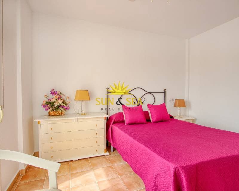 3 soveværelse Villa til leje i Villamartin med swimmingpool garage - € 1.100 (Ref: 8160871)