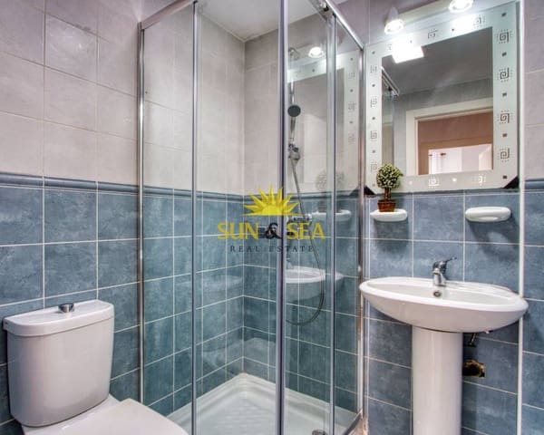 3 soveværelse Villa til leje i Villamartin, Orihuela med swimmingpool garage - € 1.100 (Ref: 8160871)