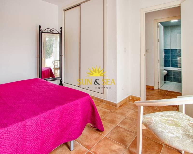 3 soveværelse Villa til leje i Villamartin med swimmingpool garage - € 1.100 (Ref: 8160871)