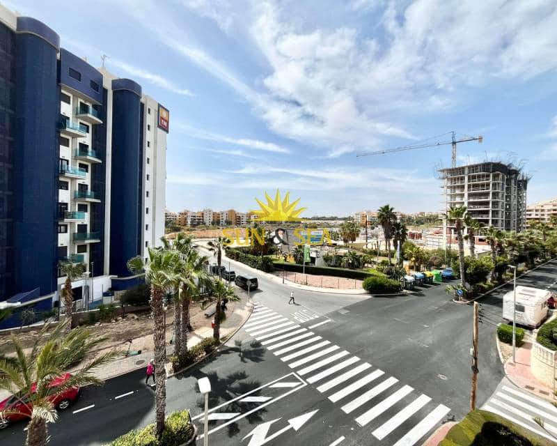 2 bedroom Apartment for rent in Punta Prima with garage - € 700 (Ref: 8187442)