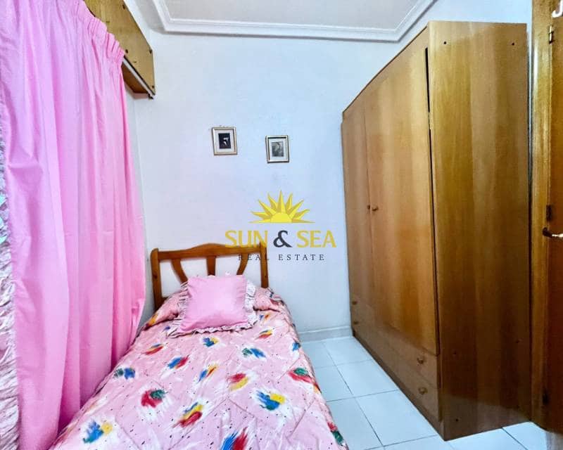 2 camera da letto Appartamento da affittare in Torrevieja con garage - 850 € (Rif: 8187443)