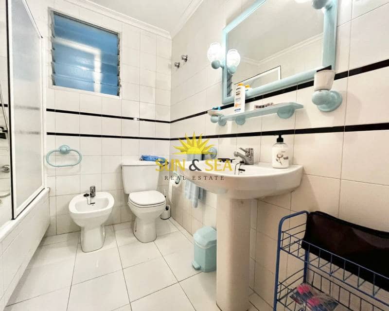 2 camera da letto Appartamento da affittare in Torrevieja con garage - 850 € (Rif: 8187443)