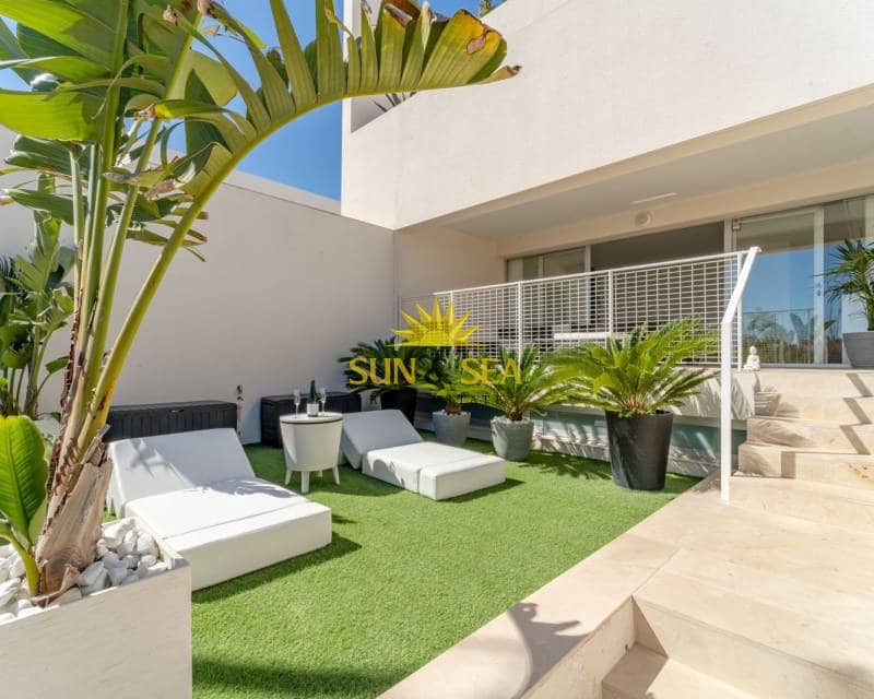 2 Zimmer Bungalow zu vermieten in Torrevieja mit Pool Garage - 1.700 € (Ref: 8194418)