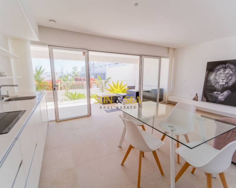 2 Zimmer Bungalow zu vermieten in Torrevieja mit Pool Garage - 1.700 € (Ref: 8194418)