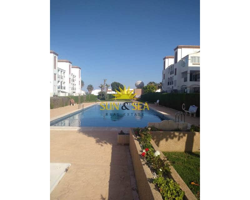 2 soverom Leilighet til leie i Orihuela med svømmebasseng garasje - € 900 (Ref: 8200704)