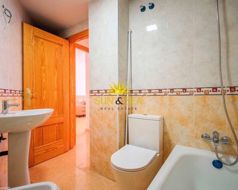 2 slaapkamer Appartement te huur in Almoradi met zwembad - € 750 (Ref: 8205799)