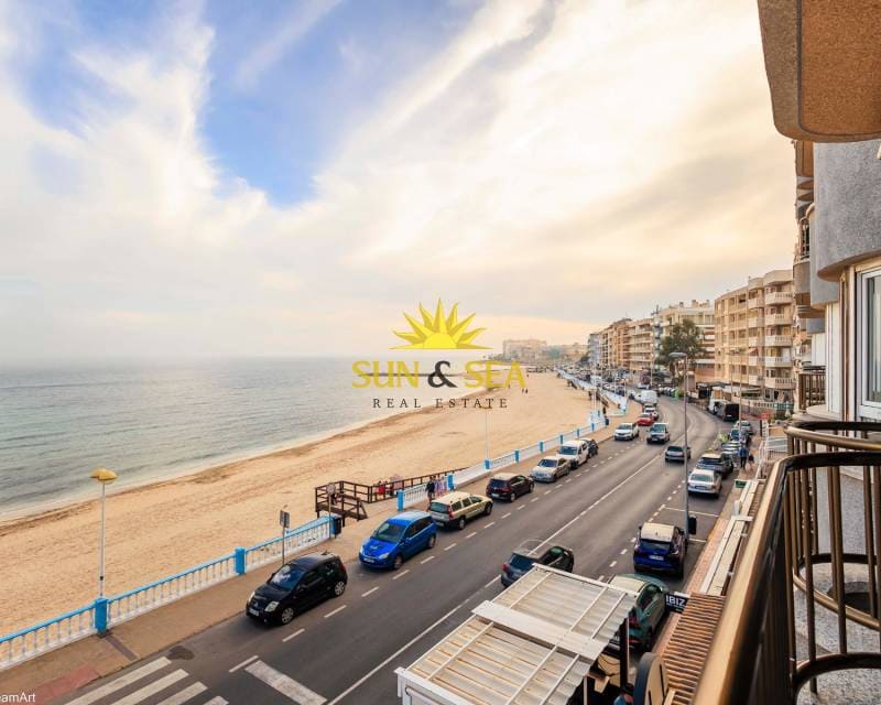 3 chambre Appartement à vendre à Torrevieja - 375 000 € (Ref: 8214766)