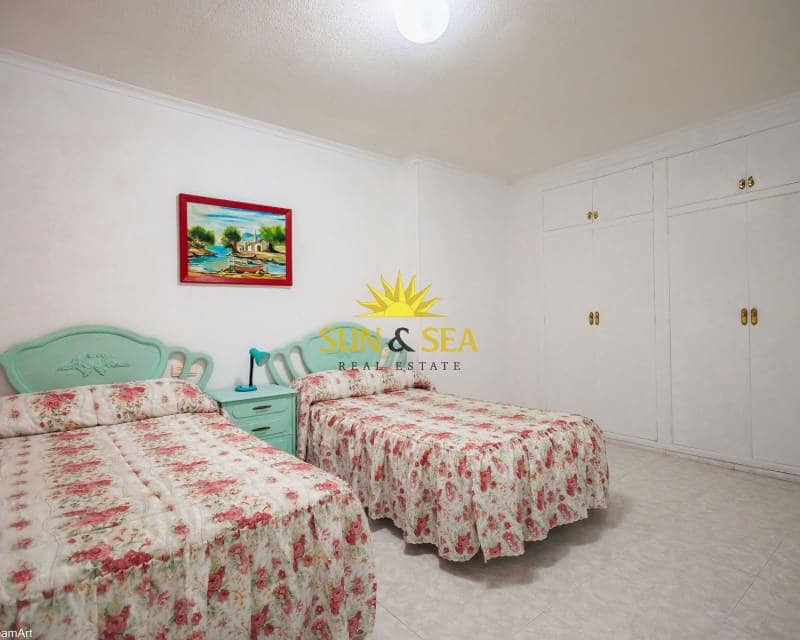 3 chambre Appartement à vendre à Torrevieja - 375 000 € (Ref: 8214766)