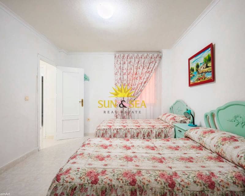 3 chambre Appartement à vendre à Torrevieja - 375 000 € (Ref: 8214766)