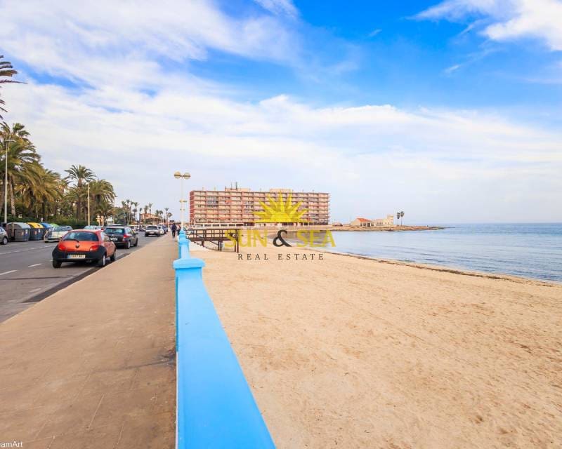 3 chambre Appartement à vendre à Torrevieja - 375 000 € (Ref: 8214766)