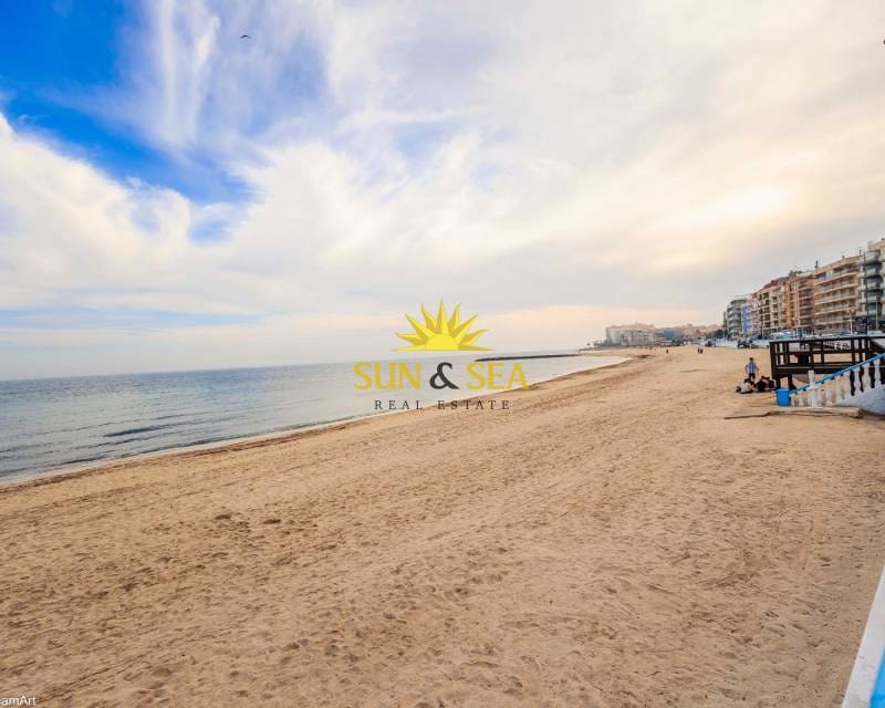 3 chambre Appartement à vendre à Torrevieja - 375 000 € (Ref: 8214766)