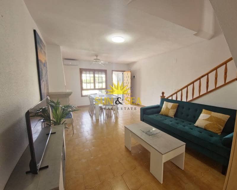 3 quarto Casa em Banda para arrendar em Villamartin com piscina garagem - 1 800 € (Ref: 8218190)