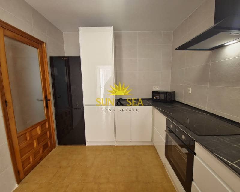 3 quarto Casa em Banda para arrendar em Villamartin com piscina garagem - 1 800 € (Ref: 8218190)