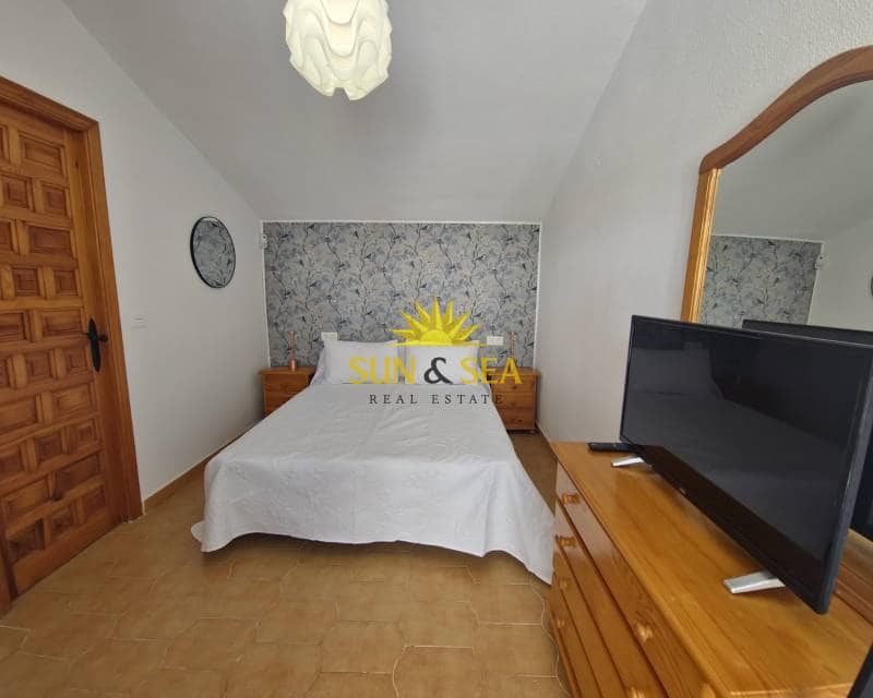 3 quarto Casa em Banda para arrendar em Villamartin com piscina garagem - 1 800 € (Ref: 8218190)