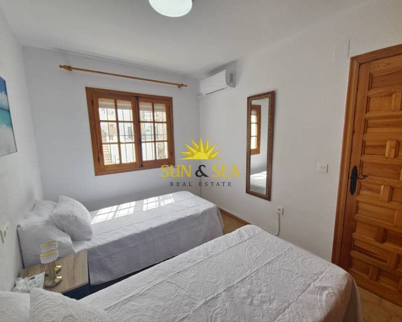 3 quarto Casa em Banda para arrendar em Villamartin com piscina garagem - 1 800 € (Ref: 8218190)