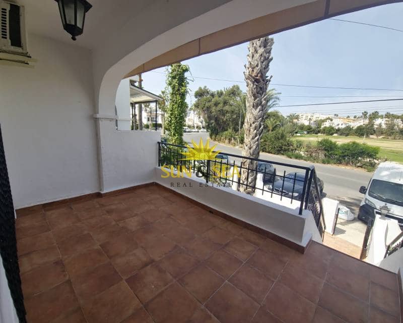 3 quarto Casa em Banda para arrendar em Villamartin com piscina garagem - 1 800 € (Ref: 8218190)