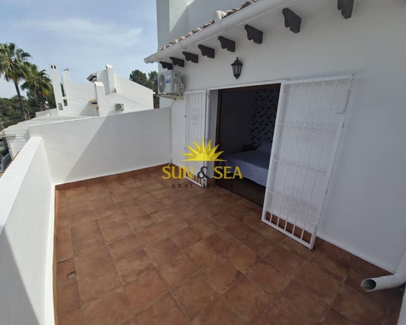 3 quarto Casa em Banda para arrendar em Villamartin com piscina garagem - 1 800 € (Ref: 8218190)