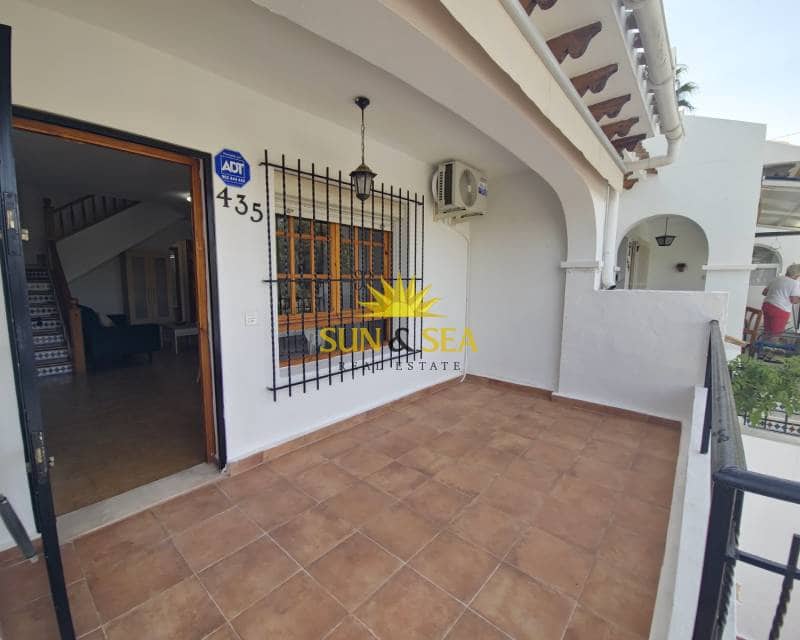 3 quarto Casa em Banda para arrendar em Villamartin com piscina garagem - 1 800 € (Ref: 8218190)