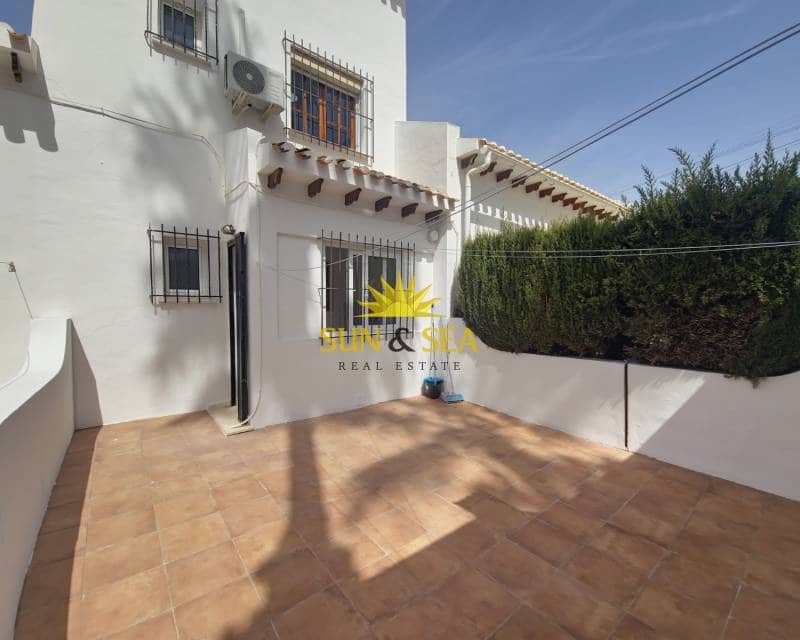 3 quarto Casa em Banda para arrendar em Villamartin com piscina garagem - 1 800 € (Ref: 8218190)