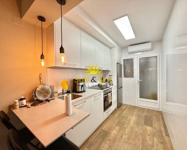 2 quarto Apartamento para arrendar em Gaspar Perelló, Torrevieja - 850 € (Ref: 8223676)