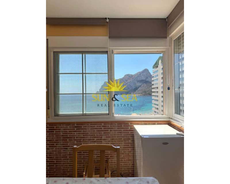 3 soveværelse Lejlighed til leje i Calpe / Calp med swimmingpool garage - € 1.500 (Ref: 8238114)