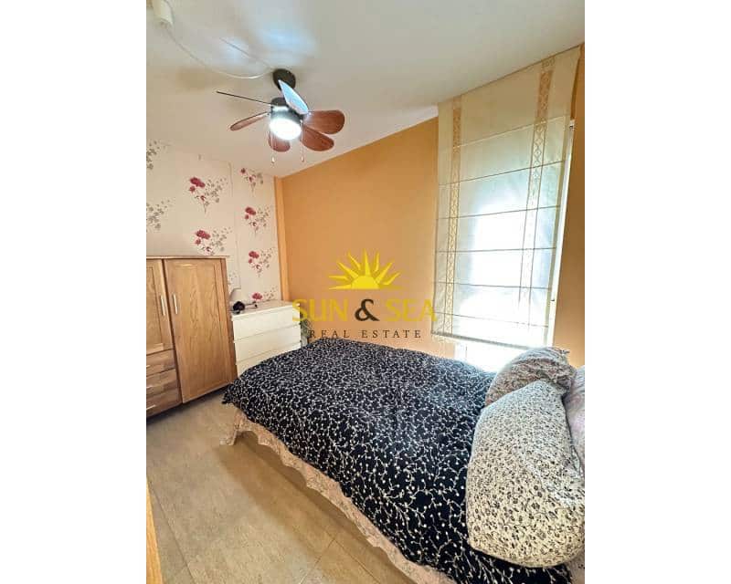 3 soveværelse Lejlighed til leje i Calpe / Calp med swimmingpool garage - € 1.500 (Ref: 8238114)