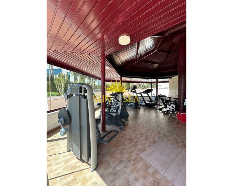 3 soveværelse Lejlighed til leje i Calpe / Calp med swimmingpool garage - € 1.500 (Ref: 8238114)
