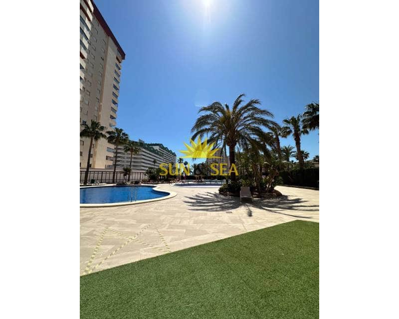 3 soveværelse Lejlighed til leje i Calpe / Calp med swimmingpool garage - € 1.500 (Ref: 8238114)