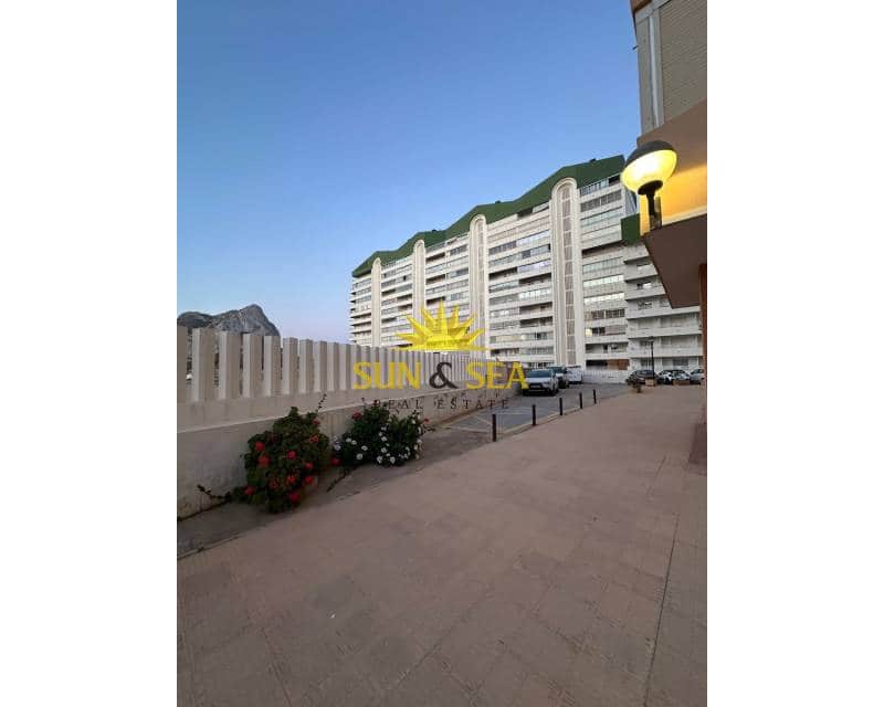 3 soveværelse Lejlighed til leje i Calpe / Calp med swimmingpool garage - € 1.500 (Ref: 8238114)