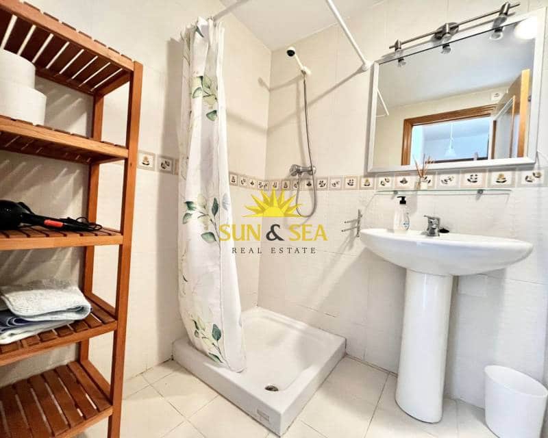 3 Zimmer Apartment zu vermieten in Dehesa de Campoamor mit Pool Garage - 850 € (Ref: 8239592)